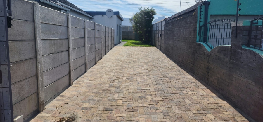 To Let 2 Bedroom Property for Rent in Surrey Estate Western Cape